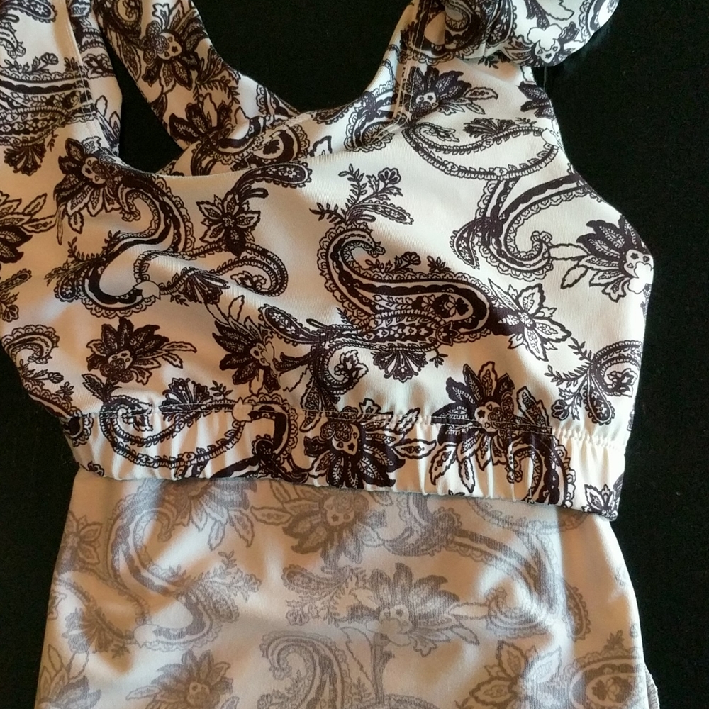 Stonewear Yoga Tank - Picture 6 of 10